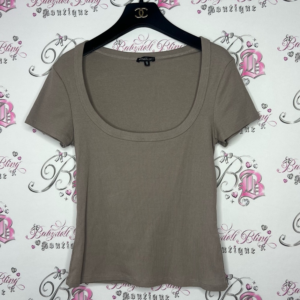 Dynamite taupe tshirt ribbed stretchy scoop neck low comfy soft buttery top